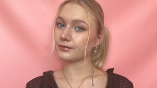 Free Nude RefugiaGinger