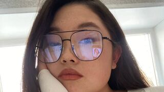 Free Nude RennyPerries