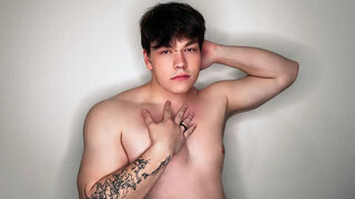 Free Nude RonWhite