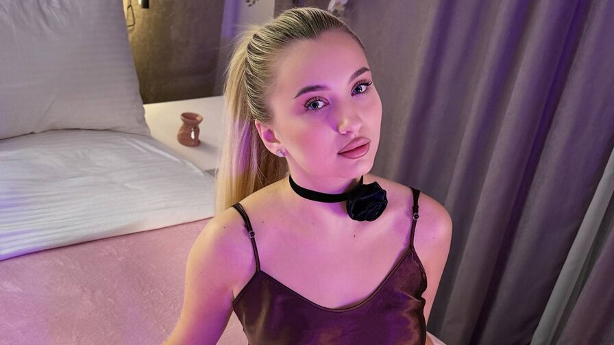 RubyAstor Nude
