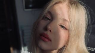 Free Nude SandiTarrant