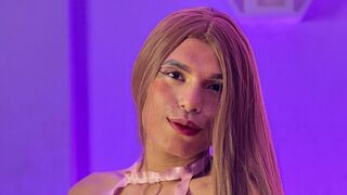 Free Nude SaylenQuinn