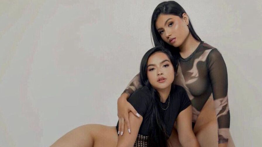 ScarletAndNaomi Nude