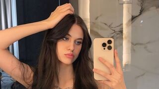 Free Nude ScarlettLee