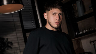 Free Nude SebasMaximoff