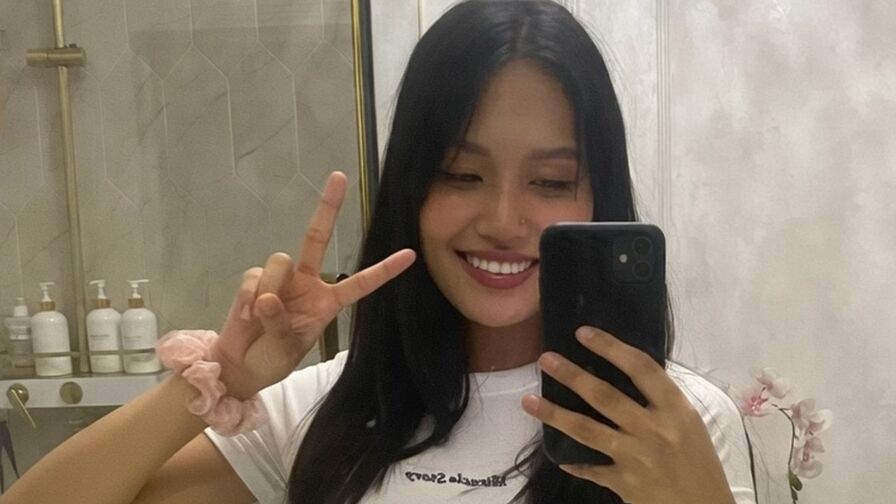 SelenaMulvehill Nude