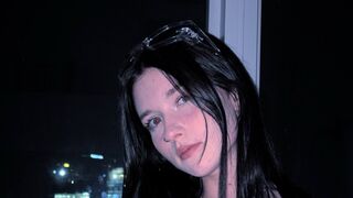 Free Nude SerinaBelke