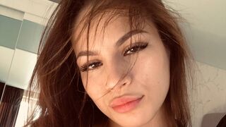 Free Nude ShalonLenczyk