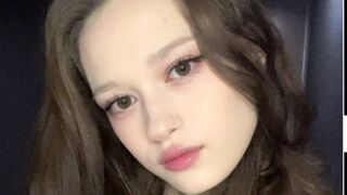 Free Nude ShariCasbeer