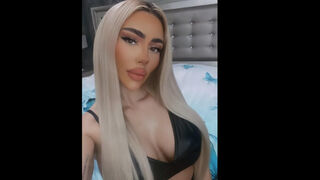Free Nude ShinyAngeline