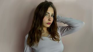 Free Nude SibilSerene