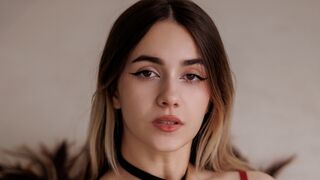 Free Nude SlaviaSun