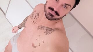 Free Nude SmileyD