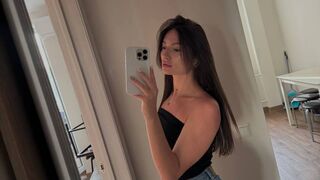 Free Nude SofiaSunnyy