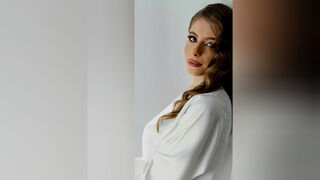 Free Nude SofiaVosez