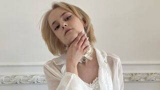 Free Nude SonuPop