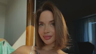 Free Nude SophiaSmile