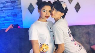 Free Nude SuleeAnKasandraa