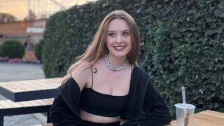 Free Nude SuzieSmith