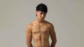 Free Nude TaylerLockwood