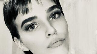 Free Nude UdelaHailey