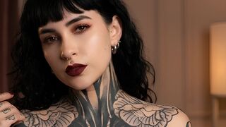 Free Nude ValentineSaenz