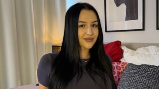 Free Nude ValeryRaspberry