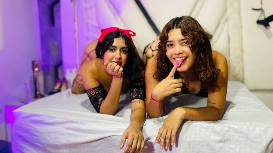 VickyAndNicole Nude