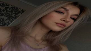 Free Nude VioletaEaker