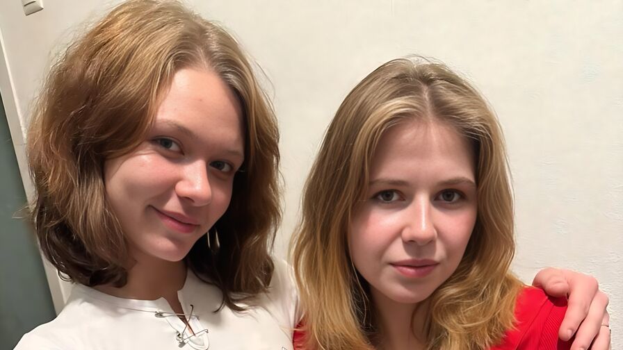 VivianAndOlivia Nude