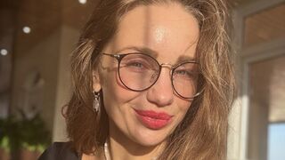 Free Nude VivienStars