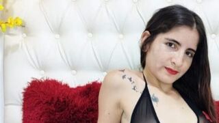 Free Nude YanettRevelo