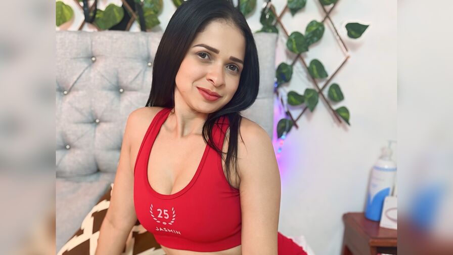 YaraWilliam Nude