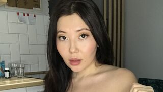 Free Nude YukaSatori