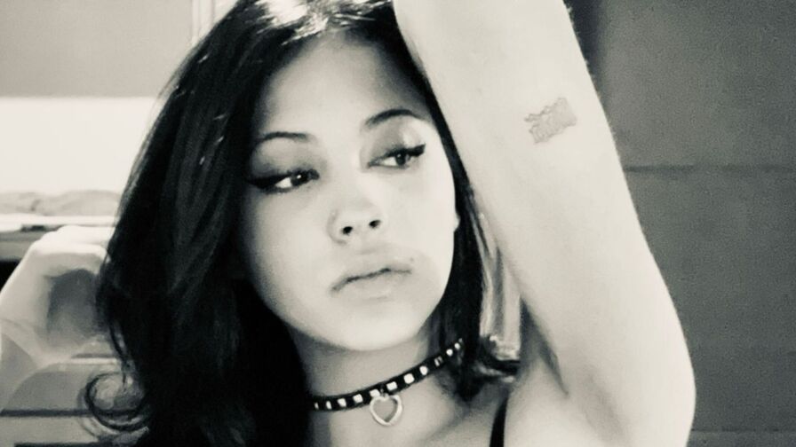 ZafiroElise Nude