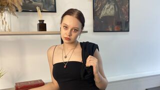 Free Nude ZenaidaSiedner