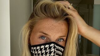 Free Nude winniebelle