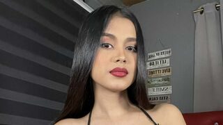 Free Nude AdriannaHearth