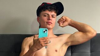 Free Nude AlexBetancourt
