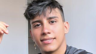 Free Nude AlexCano