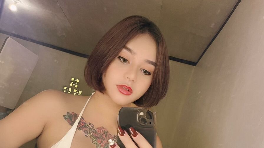 AlexaOsawa Nude