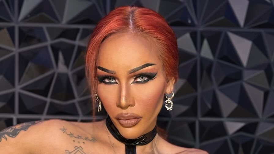 AlodiaMcBrown Nude