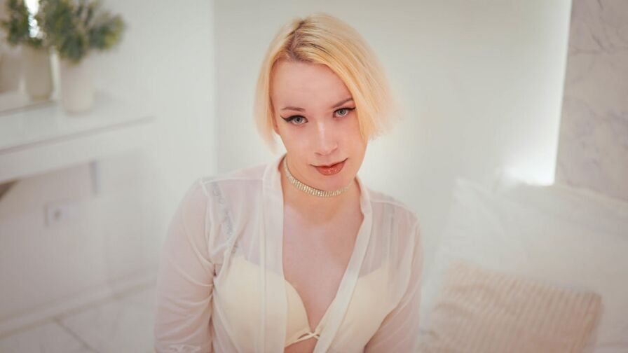 AmandaBatler Nude