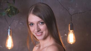 Free Nude AmellySmith