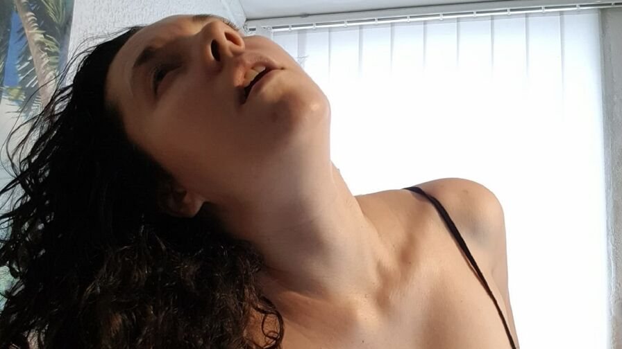 AnaMiles Nude