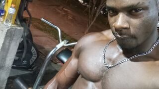 Free Nude AndreyHoyos