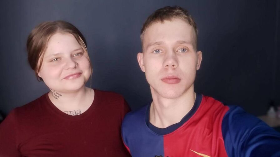 AngusAndAlice Nude