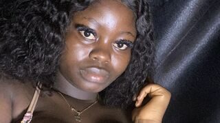 Free Nude AnnaVivian