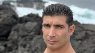 Free Nude AntonioHart