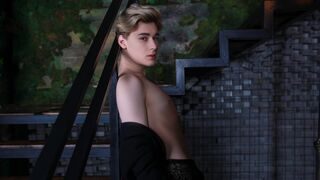 Free Nude AntonyLewis